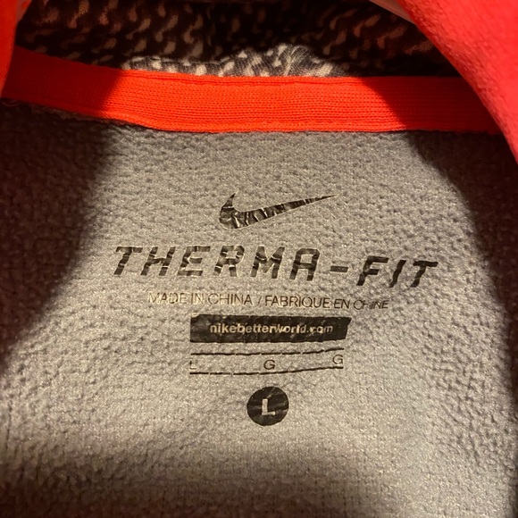 Nike Therma-Fit Womans Sweater - Picture 6 of 6